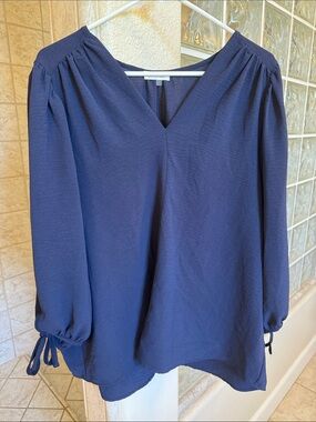 Olivia Grey 1x Navy V-Neck 3/4 Sleeve Women's Top